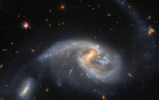 hubble-peers-at-pair-of-closely-interacting-galaxies