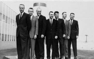 from-nasa’s-first-astronaut-class-to-artemis-ii:-the-importance-of-military-jet-pilot-experience