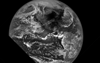 seeing-the-solar-eclipse-from-223,000-miles-away