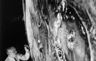 navigating-the-moon-with-art