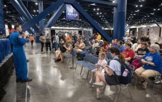 nasa-excites-over-52,000-fans-at-comicpalooza