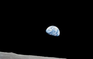 “earthrise”-by-nasa-astronaut-bill-anders