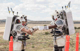 behind-the-scenes-of-a-nasa-‘moonwalk’-in-the-arizona-desert