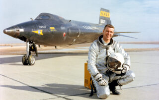 nasa-remembers-retired-astronaut,-us-air-force-pilot-joe-engle