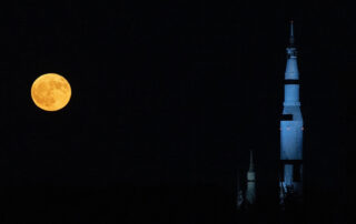 august-2024-supermoon-rises-near-nasa-marshall