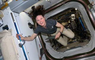 nasa-astronaut-tracy-c.-dyson’s-scientific-mission-aboard-space-station