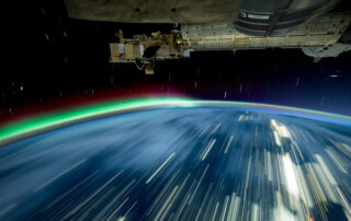 space-biology,-ultra-high-res-camera-start-work-week-on-station