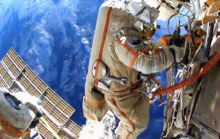roscosmos-spacewalkers-finish-external-science-work