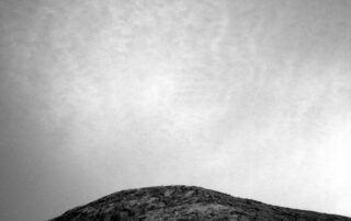 sols-4416-4417:-new-year,-new-clouds