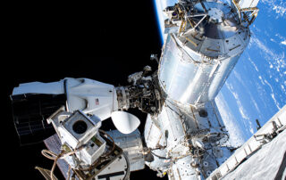 combustion,-biology-studies-and-housecleaning-duties-fill-station-crew’s-day