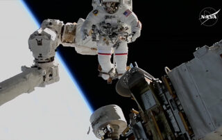spacewalkers-complete-radio-hardware-removal-and-microbe-search