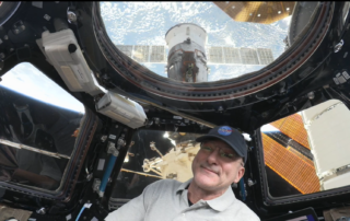 nasa-goes-live:-first-twitch-stream-from-space-station