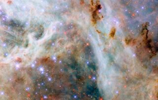 hubble-captures-a-cosmic-cloudscape