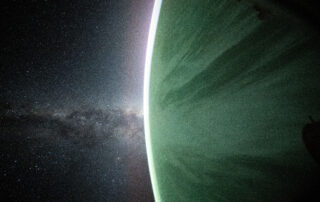 milky-way-on-the-horizon