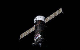 crew-works-eye-checks,-stomach-scans-before-cargo-mission-launches-today