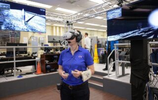 how-nasa-is-using-virtual-reality-to-prepare-for-science-on-moon