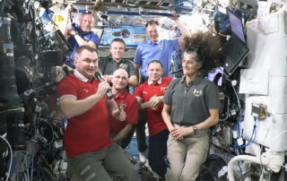 station-swaps-commanders-and-keeps-up-research-before-crew-swap