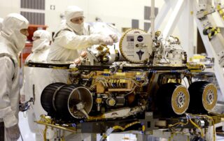nasa’s-spirit-rover-gets-looked-over