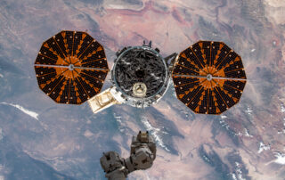 cellular-immunity,-robotics,-and-cargo-departure-preps-top-crew-day