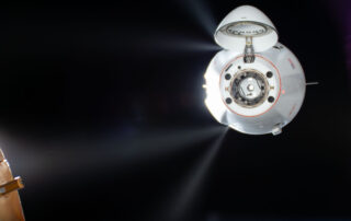 spacex-dragon-approaching-station-with-new-science,-supplies