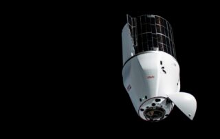 crew-packs-dragon-for-thursday-departure-and-keeps-up-research