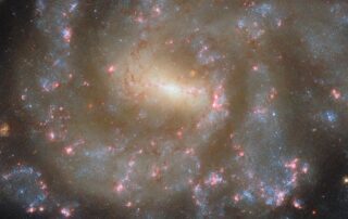 hubble-captures-starry-spectacle