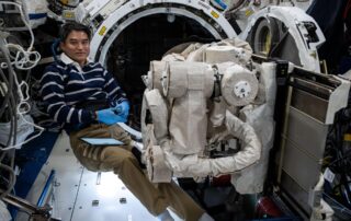 axiom-mission-4-preps-and-ongoing-space-science-fill-crew-schedule