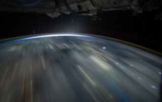 busy-science-day-on-station;-mission-updates-for-ax-4-and-spacex-crew-11