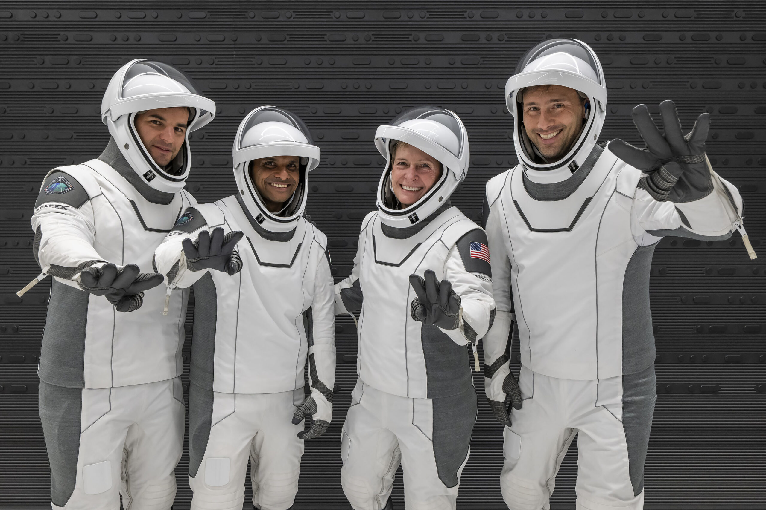 fourth-nasa-enabled-private-flight-to-space-station-completes-safely