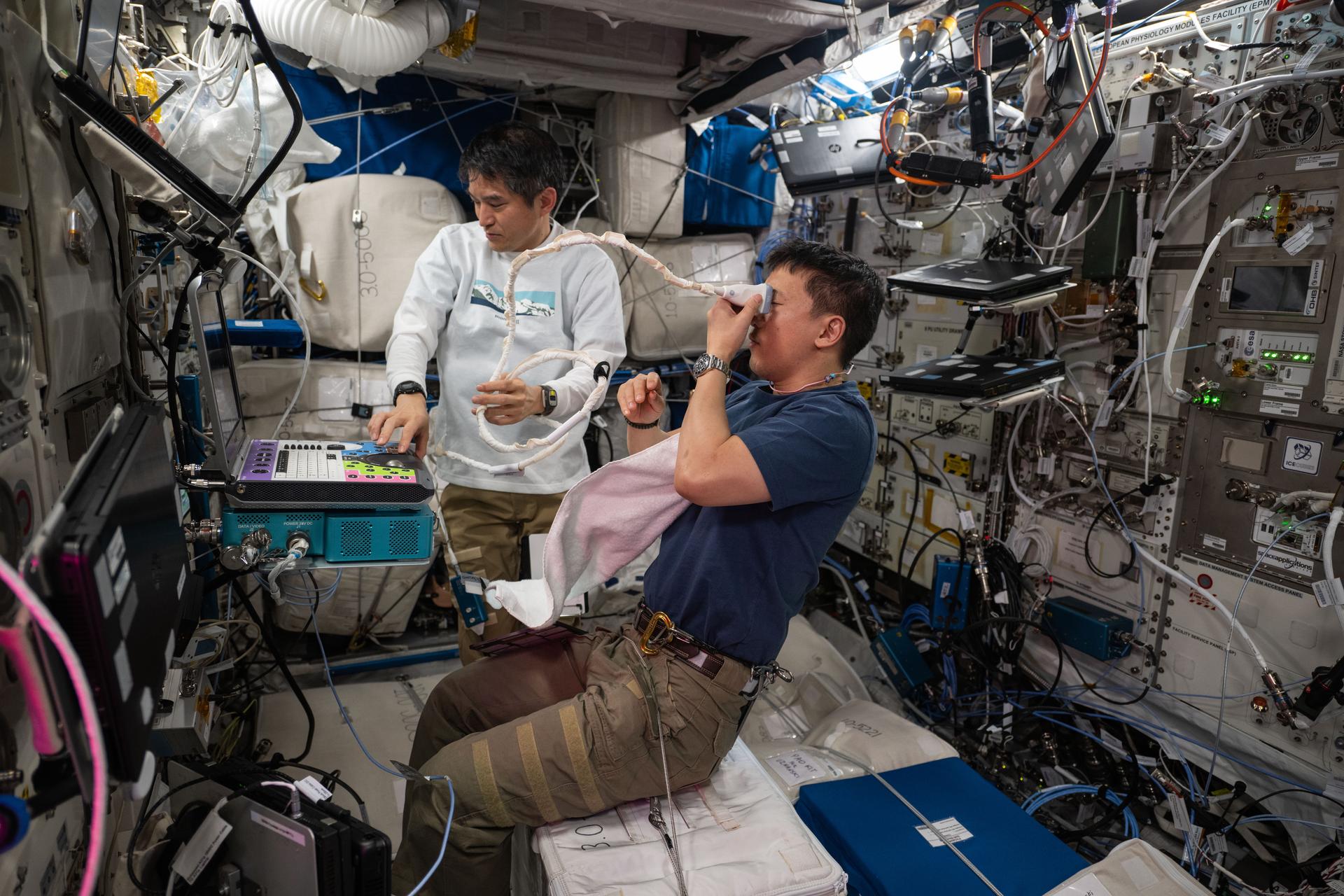 vision-changes-on-space-station