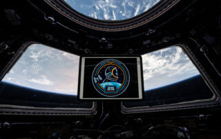 celebrating-25-years-of-continuous-human-presence-aboard-the-international-space-station 