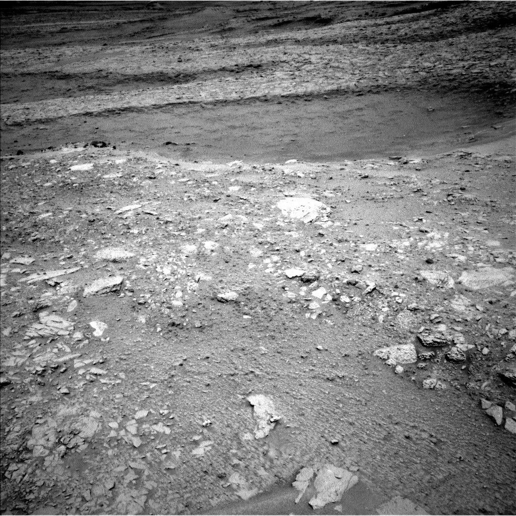 curiosity-blog,-sols-4661-4667:-peaking-into-the-hollows