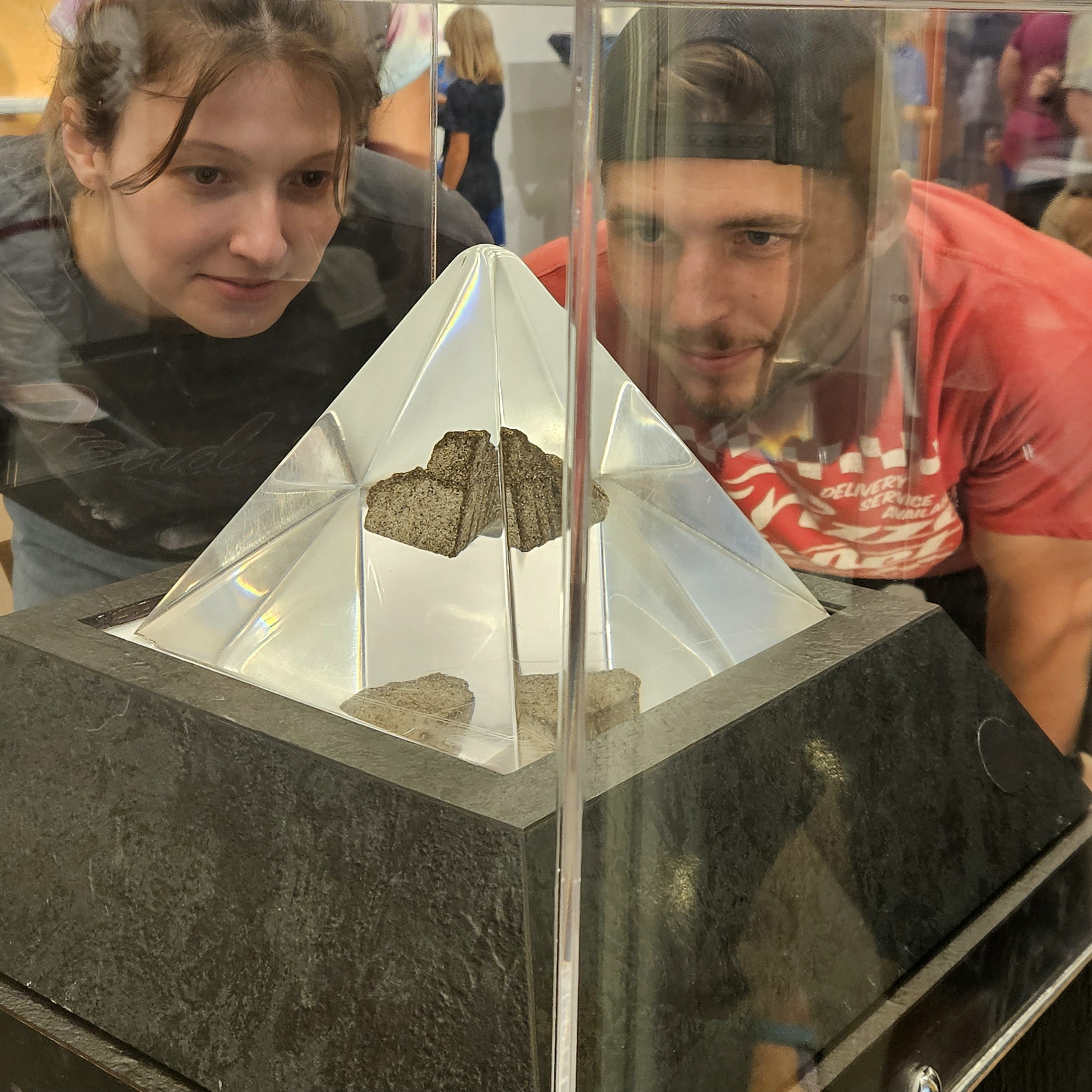 glenn-highlights-space-exploration-at-minnesota-state-fair