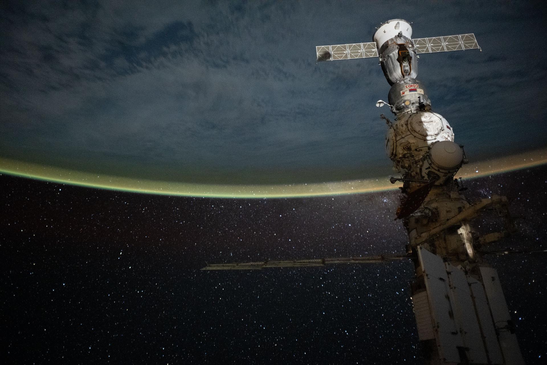 crew-works-wide-variety-of-research-and-awaits-new-arrivals