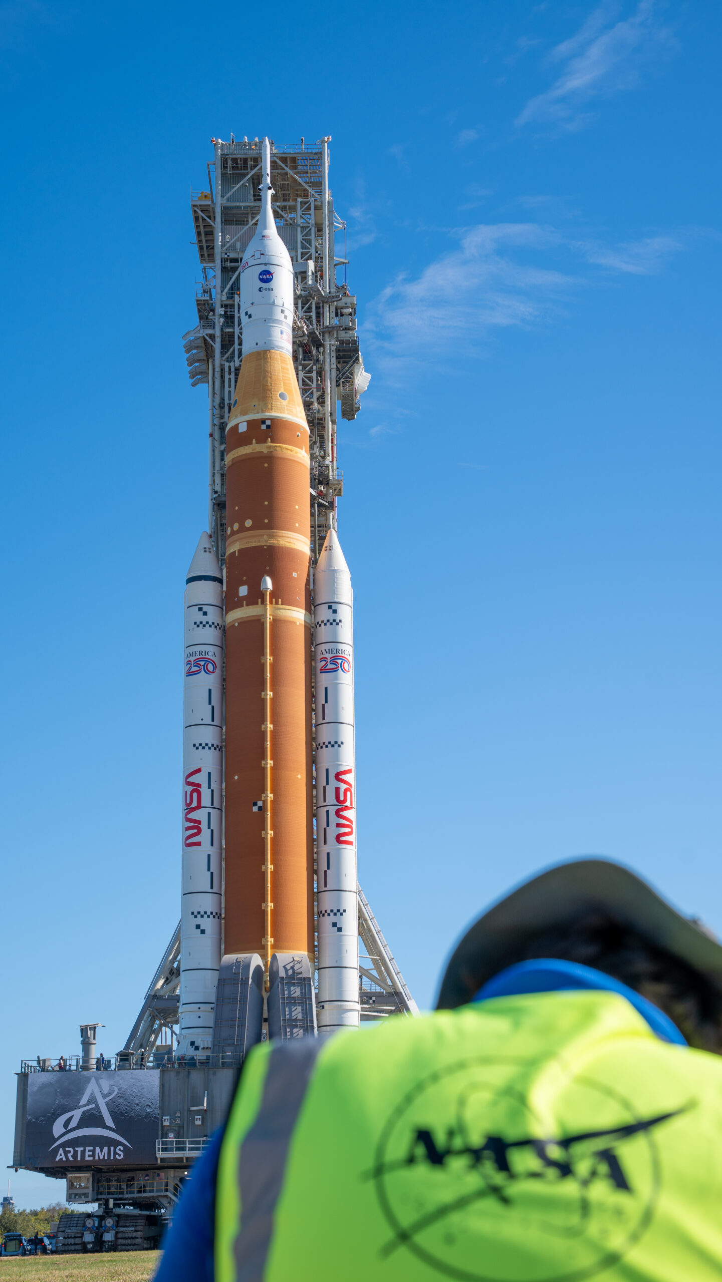 ASA’s Artemis II SLS Rocket and Orion Spacecraft Rollout to Launch Pad 39B