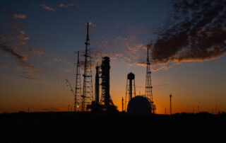 Sun sets on Full Artemis II Stack at Launch Pad 39B