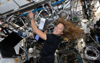 new-expedition-74-foursome-kicks-off-science,-gets-used-to-space