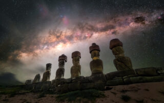 The Guardians of Rapa Nui beneath the Milky Way