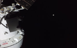 Orion and the Moon on Flight Day 2