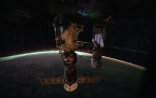 crew-opens-cargo-craft,-works-on-physics-gear-and-biomedical-tech