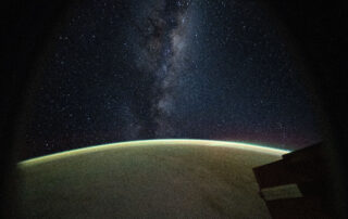 glowing-views-from-the-space-station