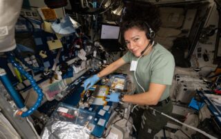 crew-preps-for-dragon-arrival-and-keeps-up-research,-maintenance