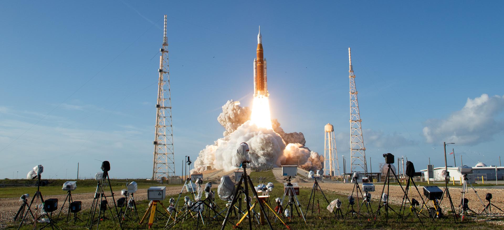 nasa-wins-four-telly-awards-for-artemis-moon-coverage,-more