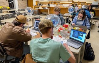 community-college-instructors-bring-astronomy-textbook-into-21st-century