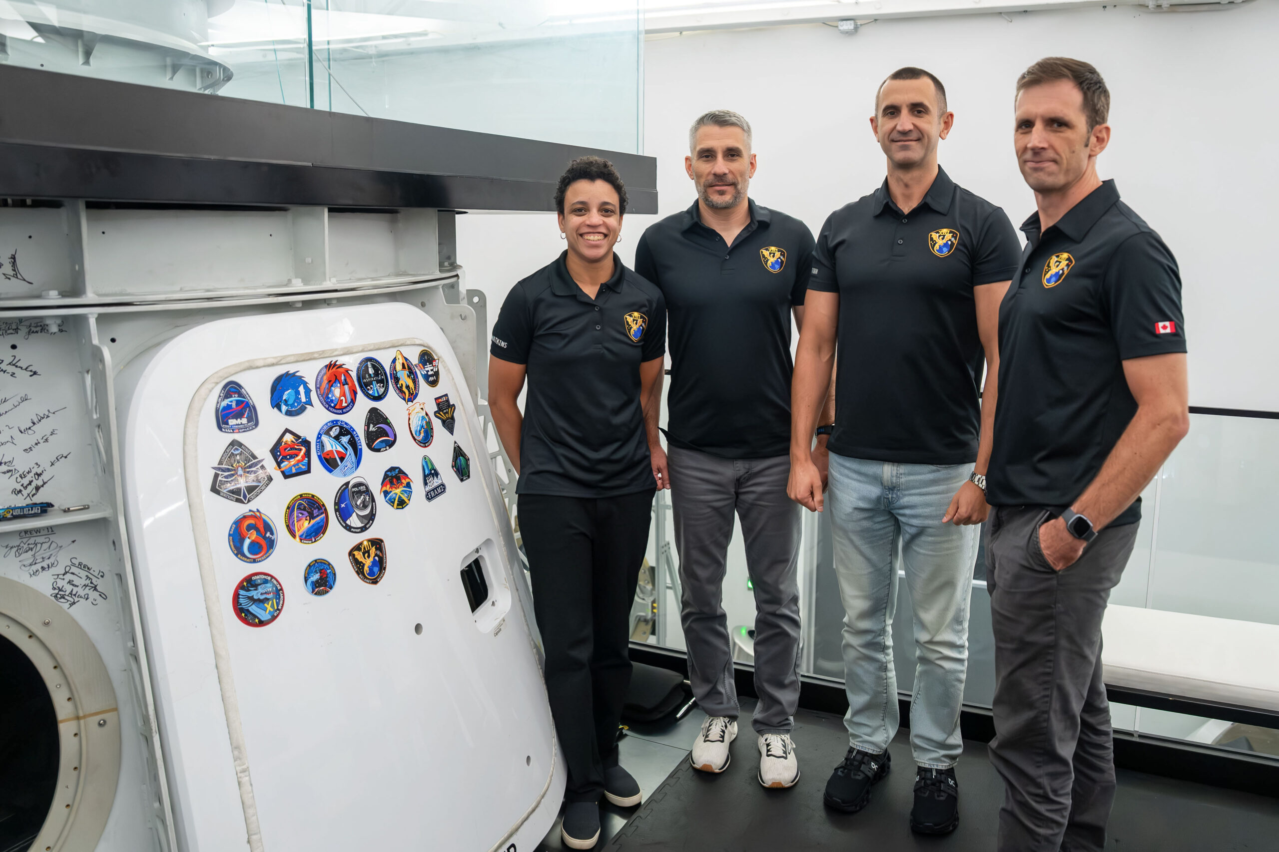 nasa,-spacex-continue crew‑13-prep-as-crew enters-quarantine