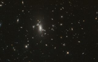 nasa’s-hubble-seeks-lensed-supernova,-marks-200,000-orbits