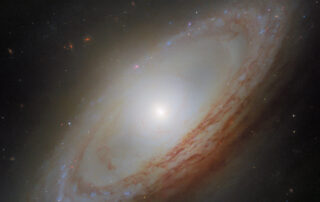 hubble-spots-chaotic-secret-in-galaxy